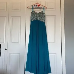 One By Eight Dresses | Aquamarine Prom Dress | Color: Blue | Size: 0 | Bree_Pelliccio's Closet One By Eight Dresses | Aquamarine Prom Dress | Color: Blue | Size: 0 | Bree_Pelliccio's Closet